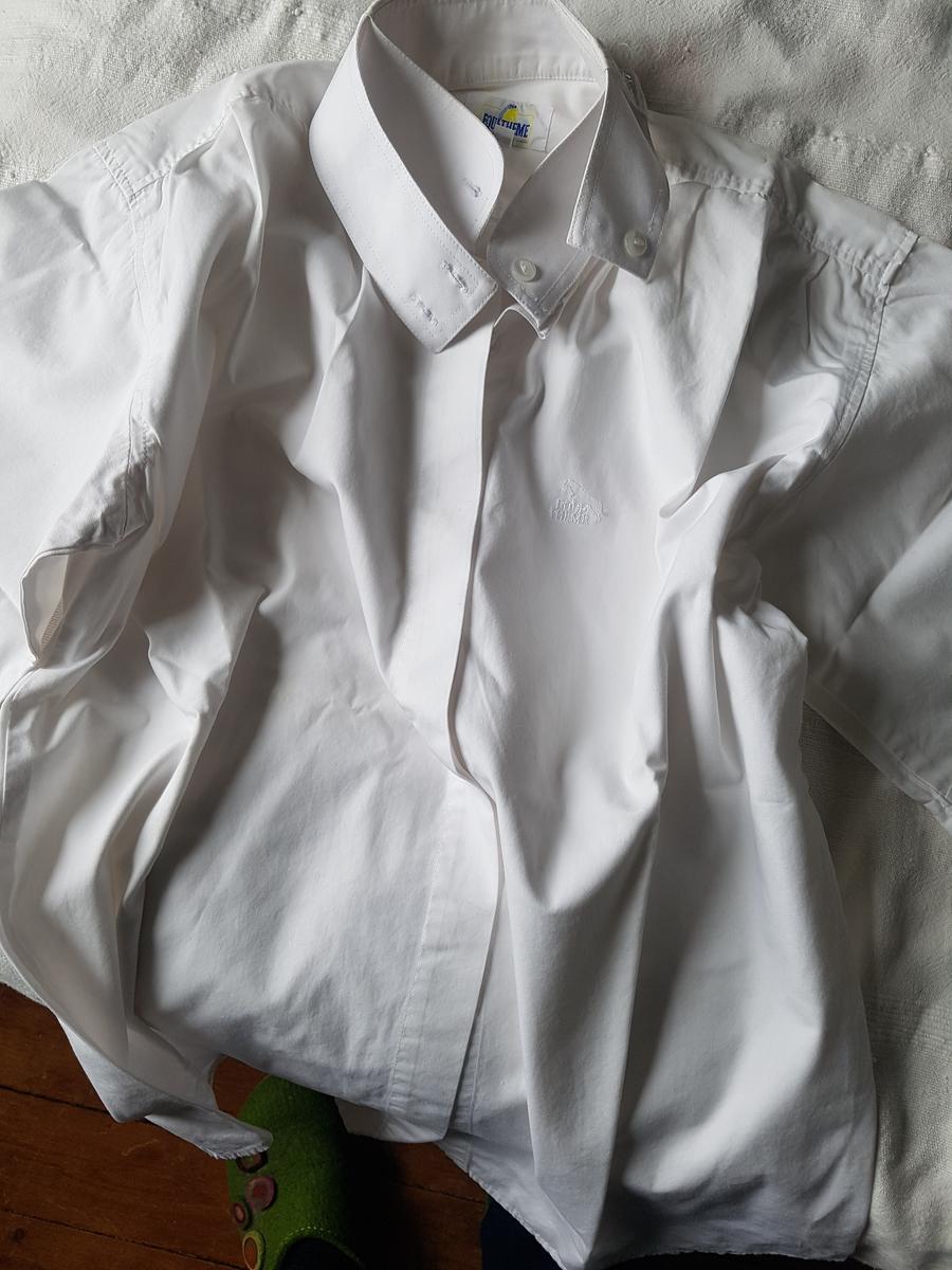 Chemise blanche manches courtes