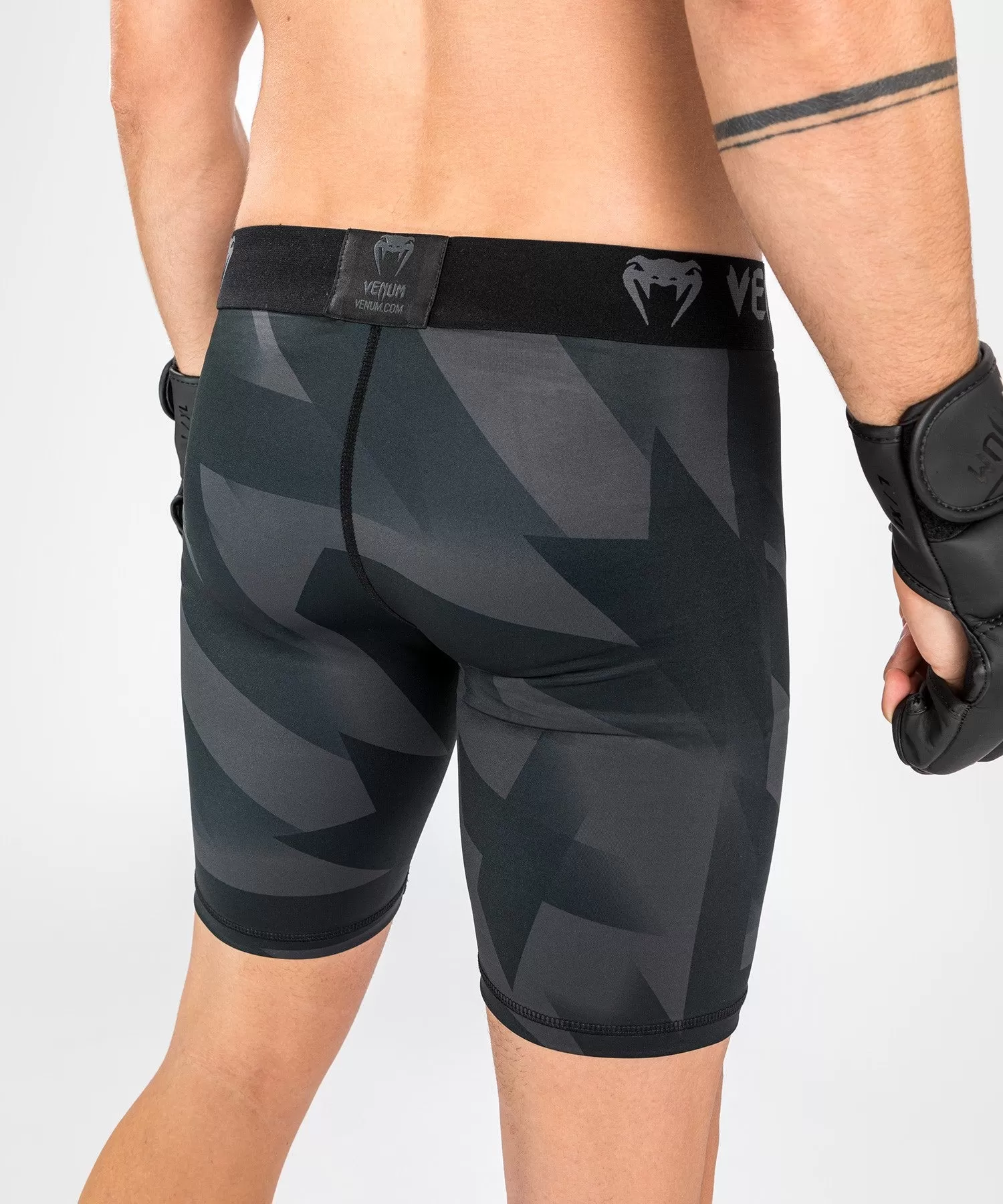 Short de Vale Tudo Venum Razor - Noir/Or