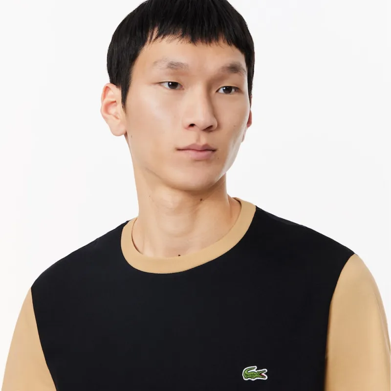 T-SHIRT LACOSTE COLOR BLOCK REGULAR FIT EN COTON NOIR ET BEIGE