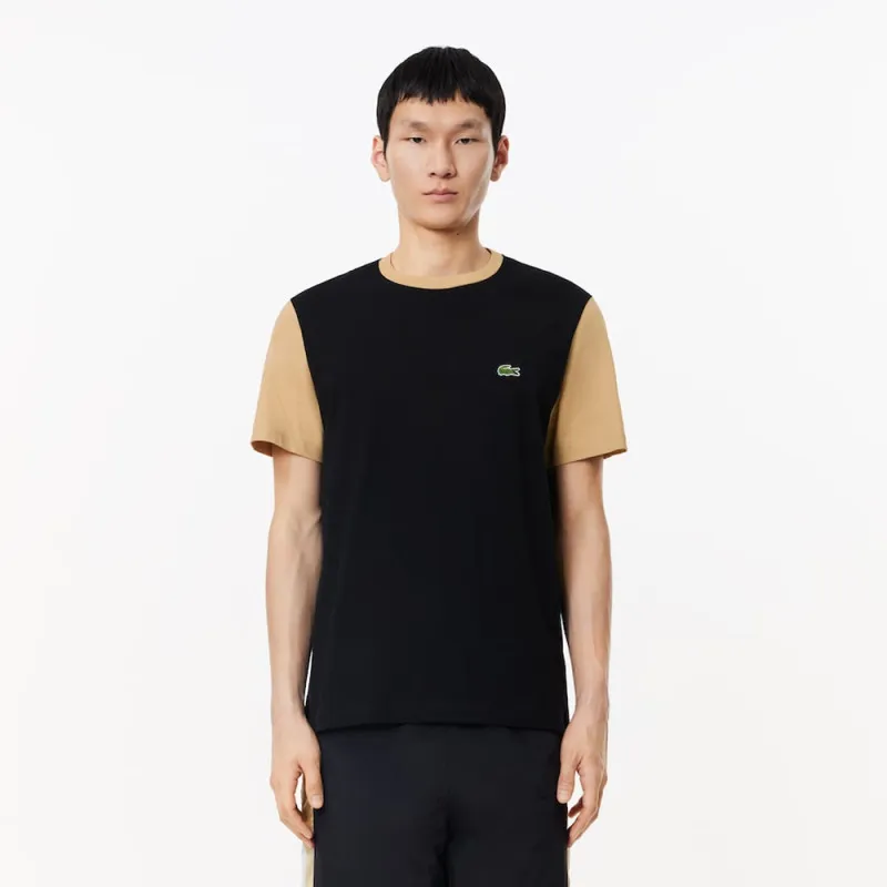 T-SHIRT LACOSTE COLOR BLOCK REGULAR FIT EN COTON NOIR ET BEIGE